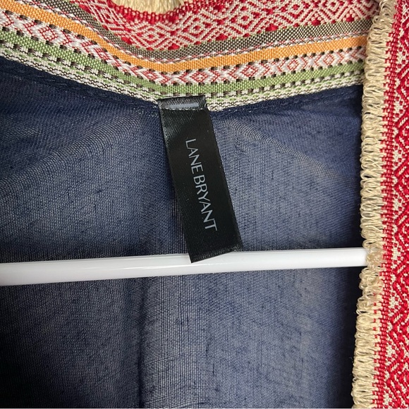 LANE BRYANT Floral Kimono with Navy and Multicolor Design - Picture 2 of 7